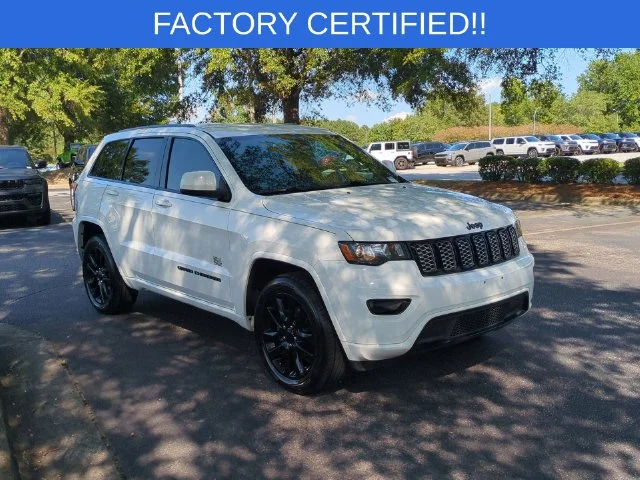 Used 2018 White Jeep Altitude image 7