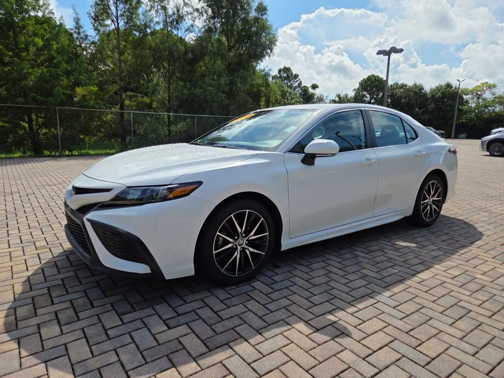 Certified Used 2023 White Toyota SE image 3