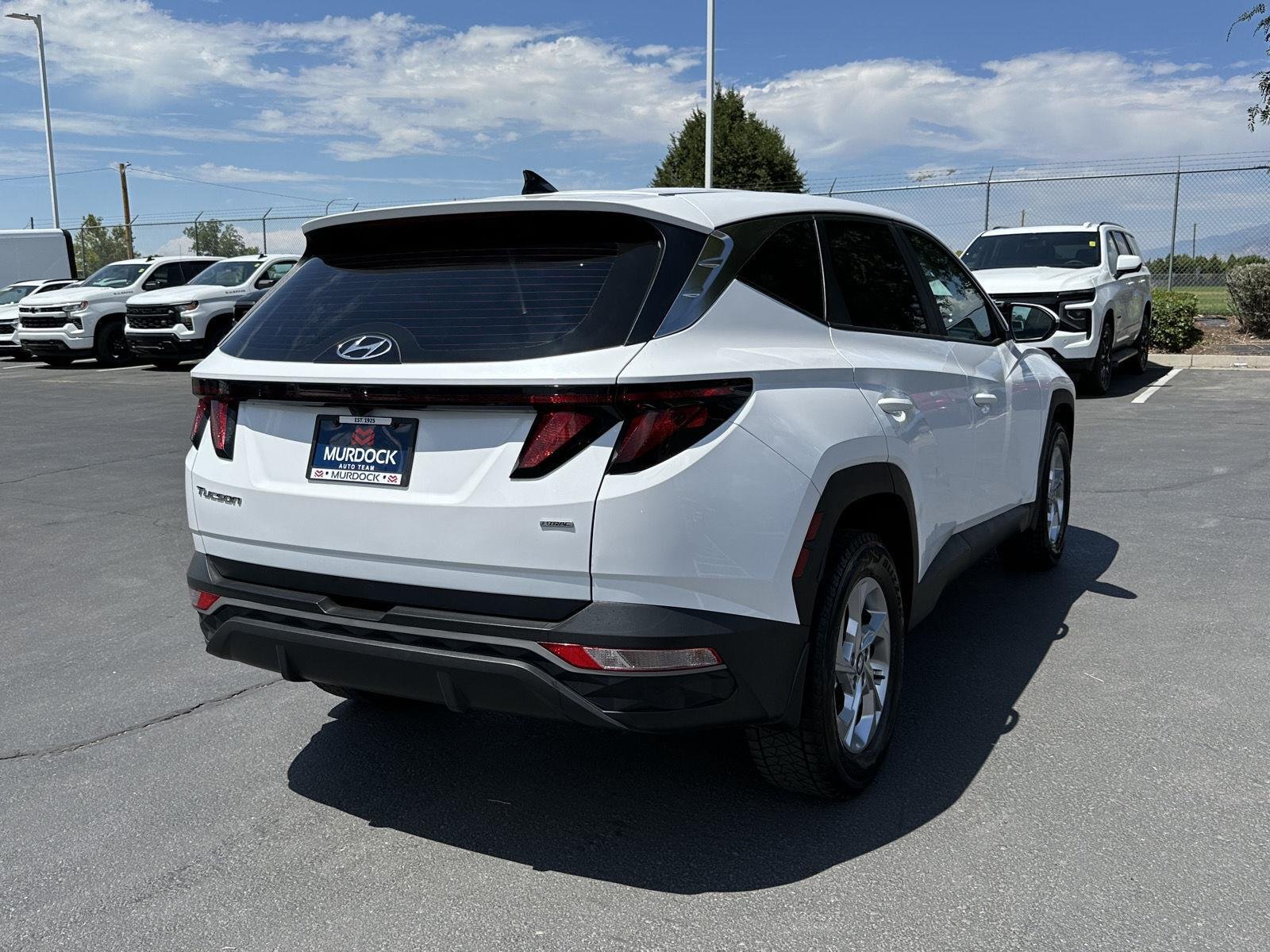 Used 2024 White Hyundai SE image 8