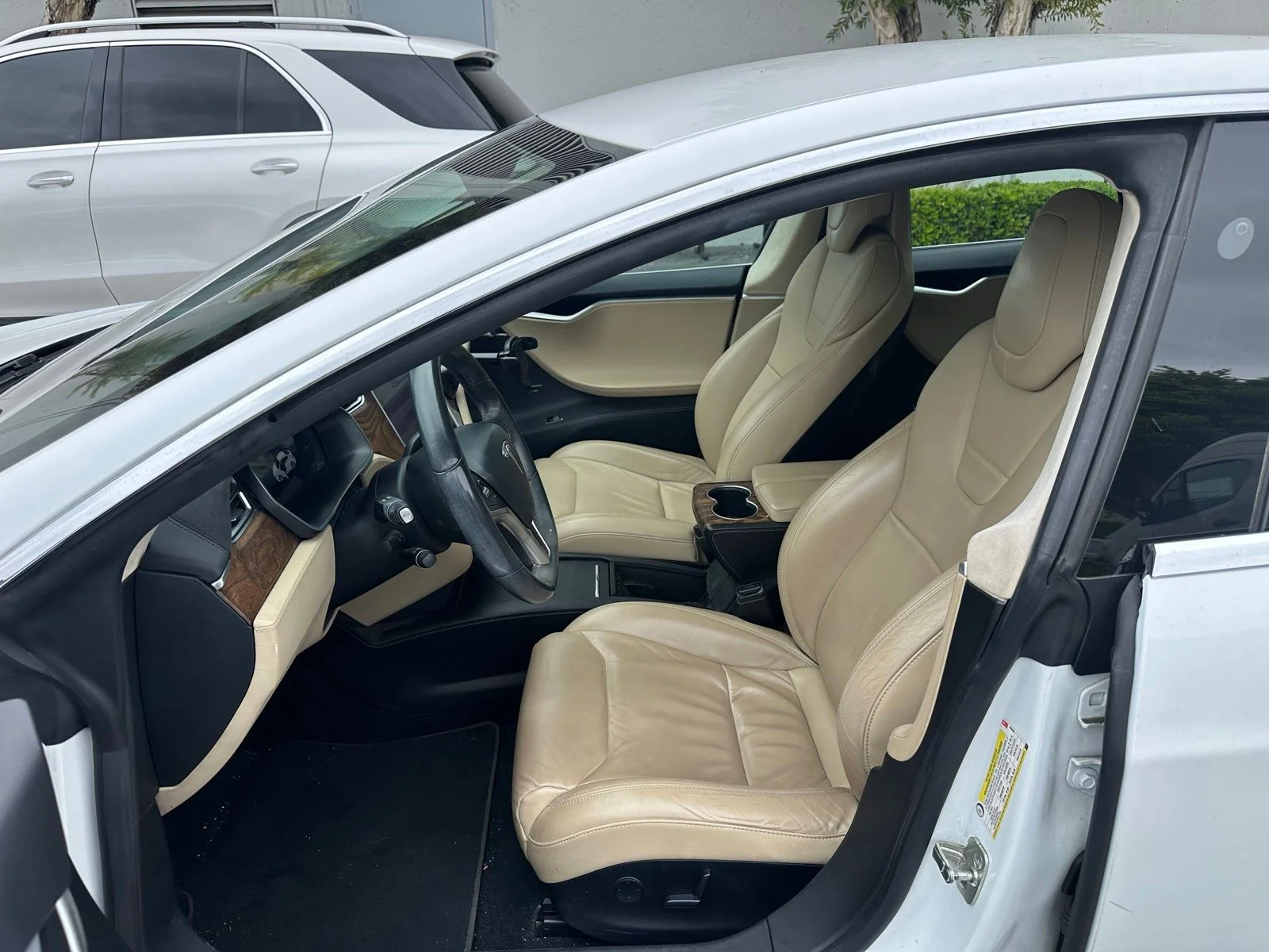 Used 2017 Tesla Model S 75D with VIN 5YJSA1E24HF190503 for sale in Anaheim, CA