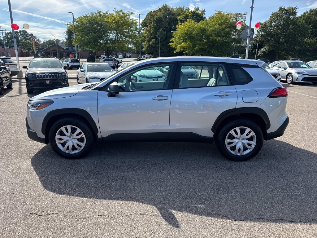 Certified Used 2025 Silver Toyota L image 4