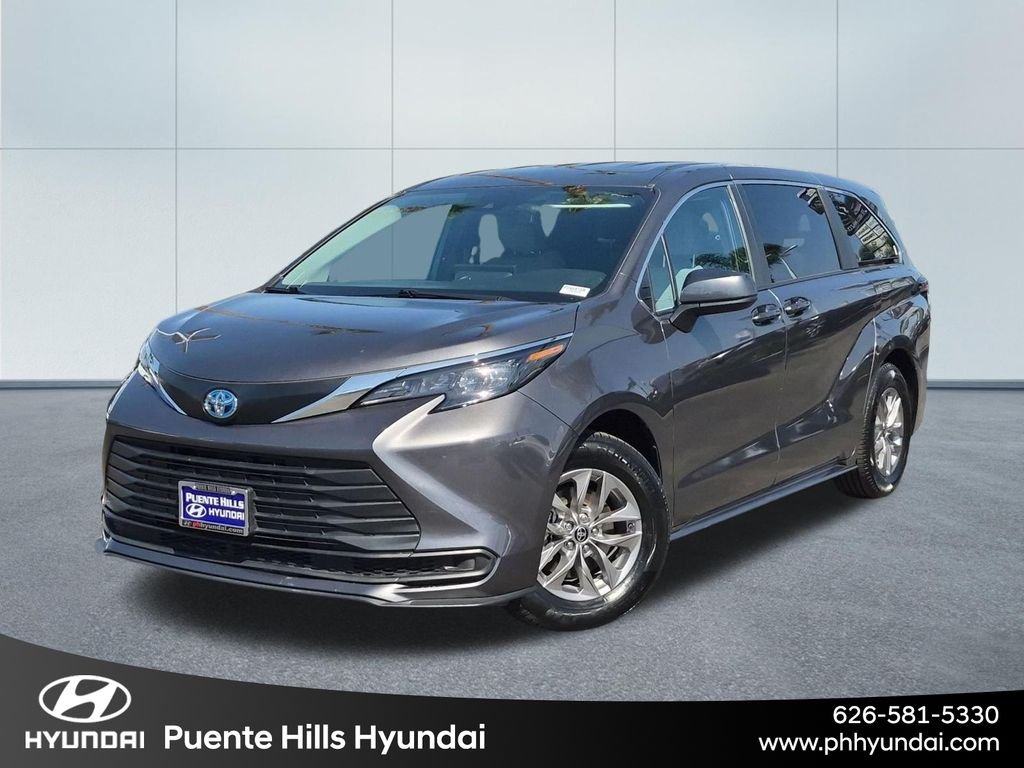 2025 Toyota Sienna