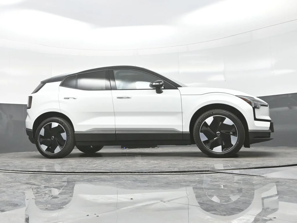 New 2026 Crystal White Volvo Twin Motor Performance Plus image 26