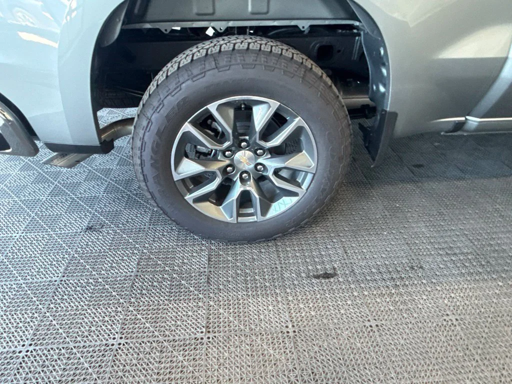 New 2026 Gray Chevrolet LT image 26
