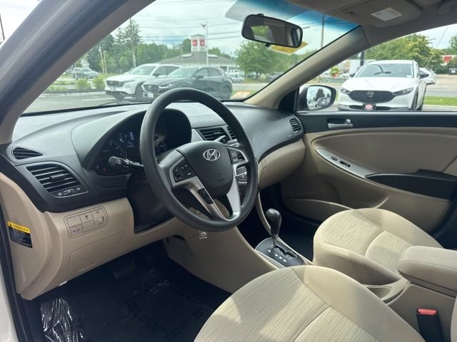 Used 2017 Beige Hyundai Value Edition image 9