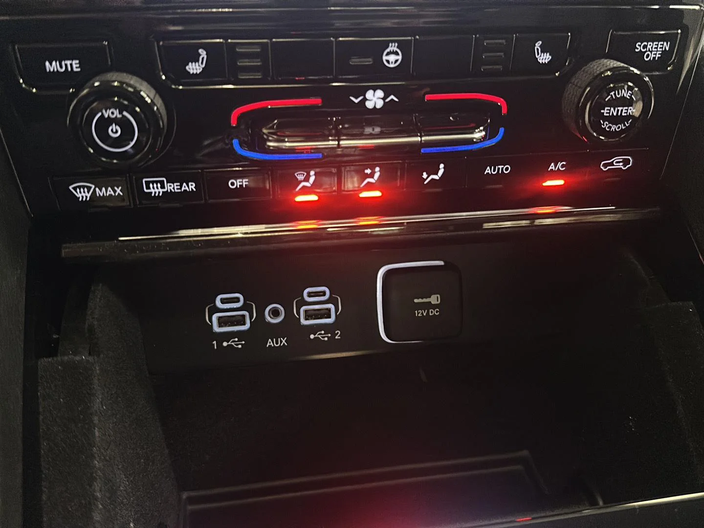 Used 2022 Silver Zynith Jeep Limited image 22