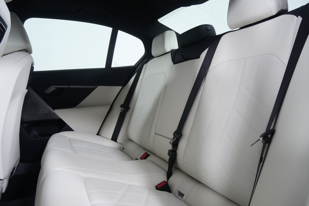 Used 2026 Oxide Grey Metallic BMW 530i xDrive image 16