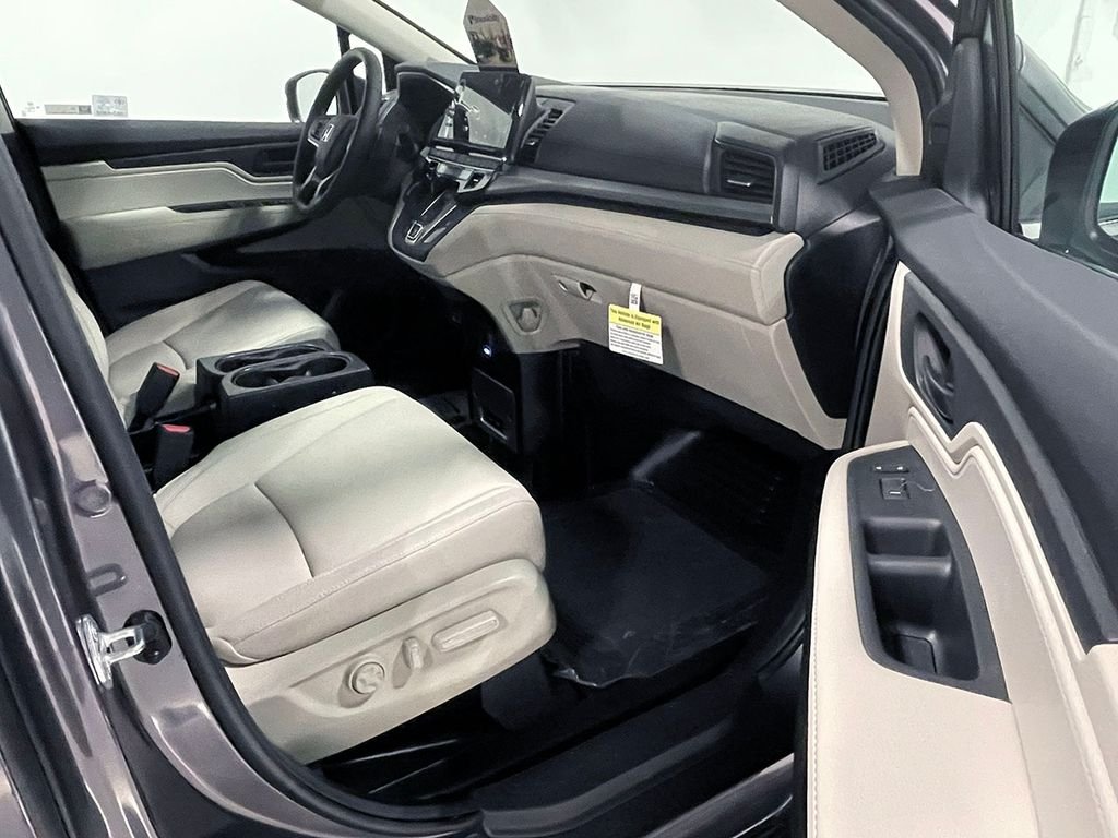 Used 2026 Gray Honda EX-L  - Wheelchair Accessible image 27