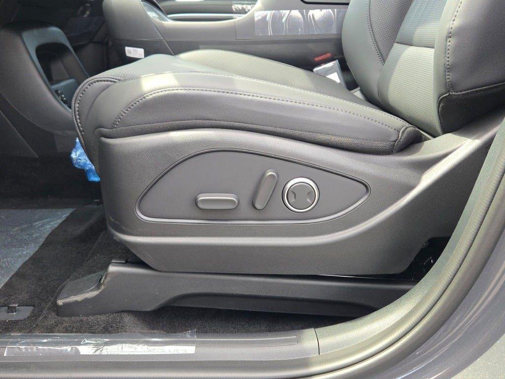 New 2026 Ecotronic Gray Pearl Hyundai SEL 7P image 26