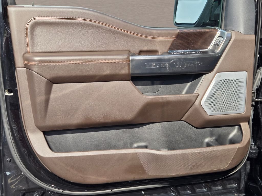Used 2023  Ford King Ranch image 17