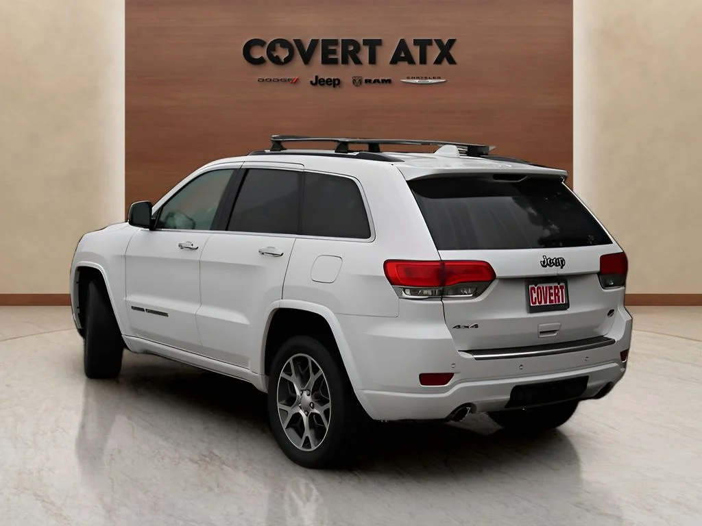 Used 2019 Off-white Jeep Overland image 3
