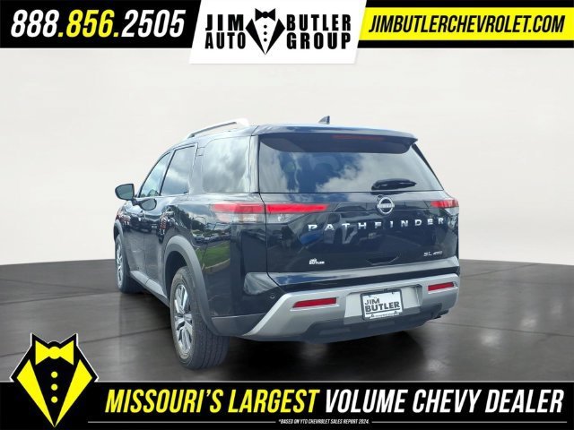 Used 2025  Nissan SL image 2