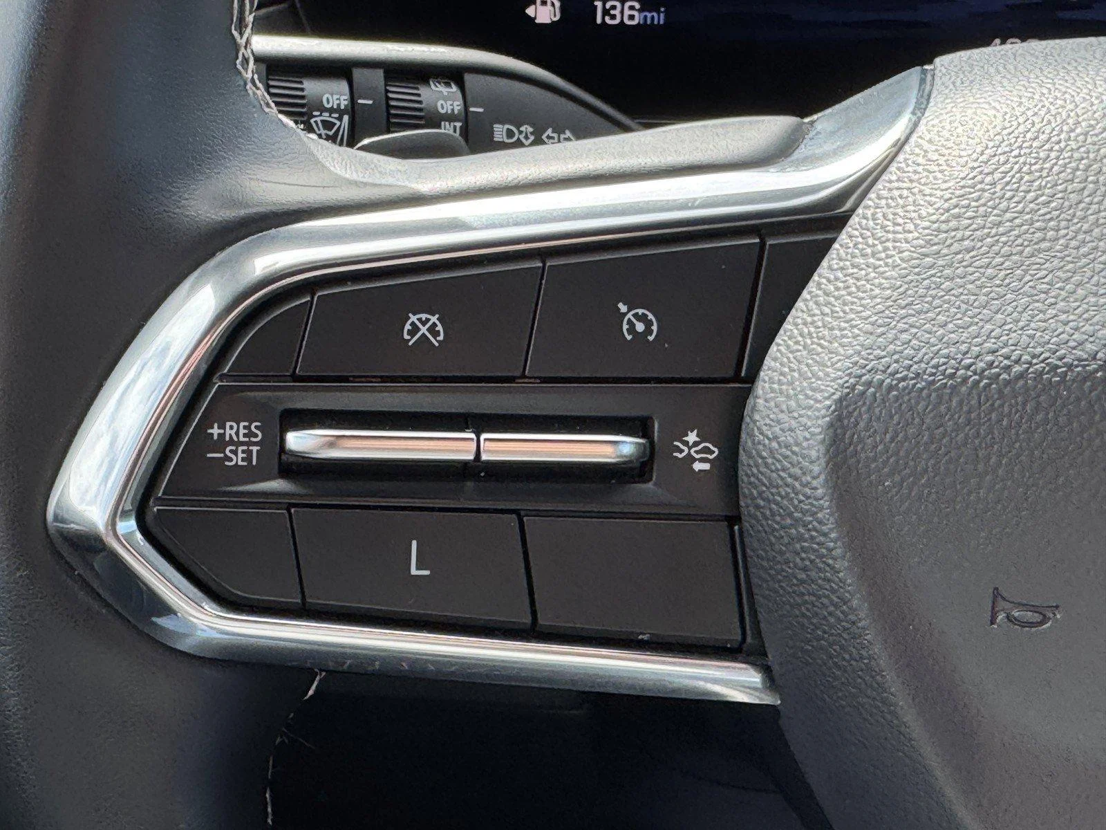Used 2025 Sterling Gray Metallic Chevrolet LT image 21