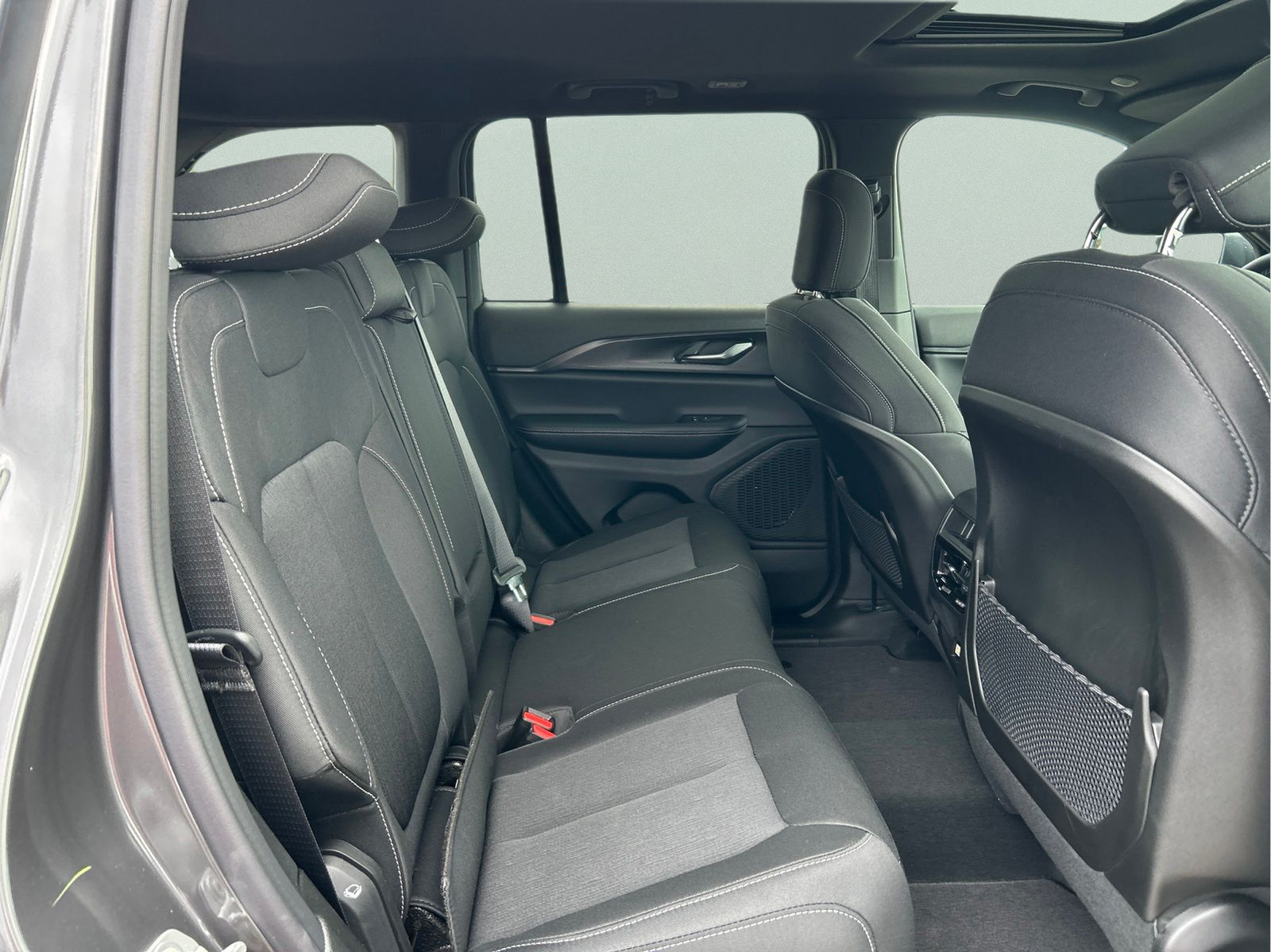 New 2026 Baltic Gray Metallic Clearcoat Jeep Laredo X image 11