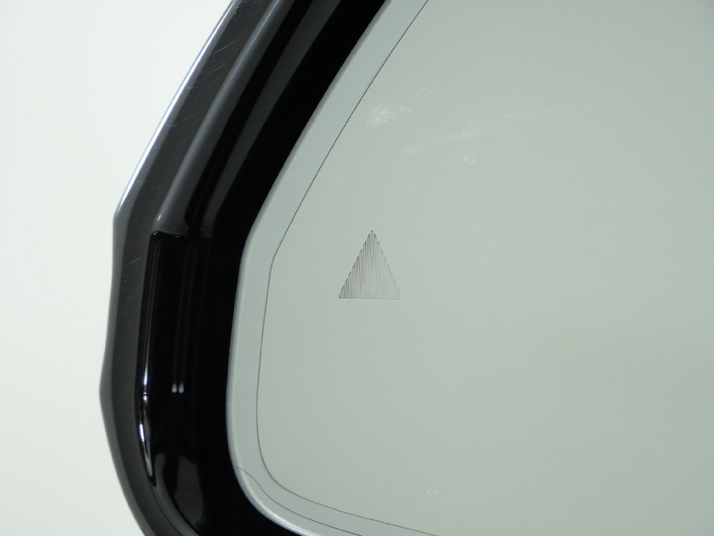 New 2027 Space Silver Metallic BMW M35i image 35