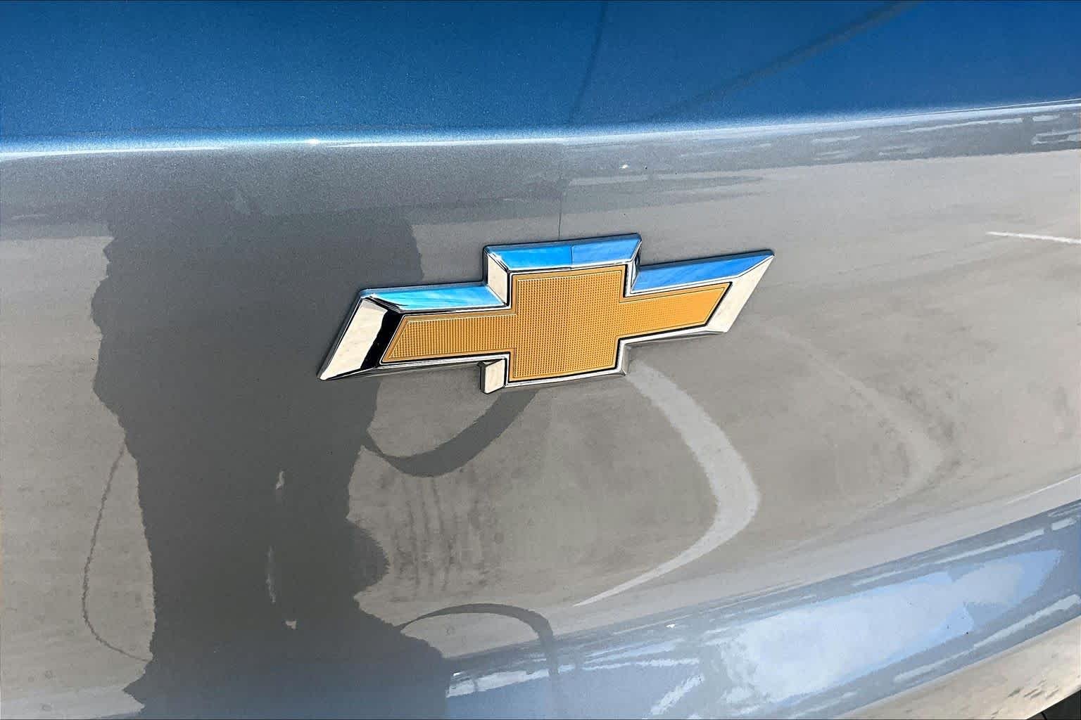 Used 2023 Sterling Gray Metallic Chevrolet LT image 31