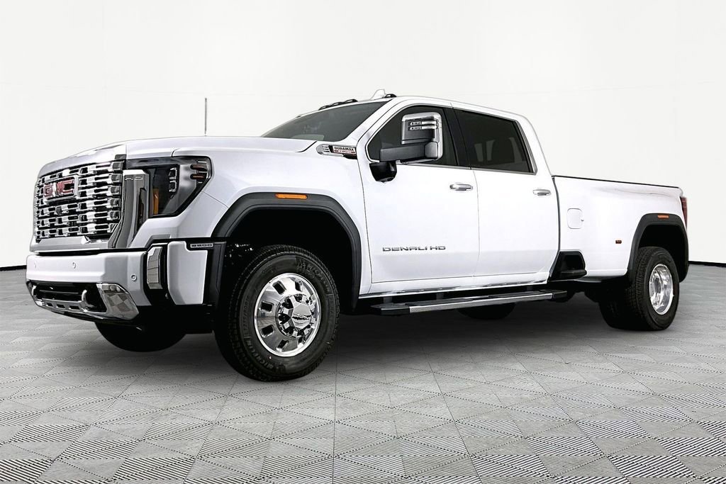 2026 GMC Sierra 4WD Crew Cab Long Box DRW Denali's photo