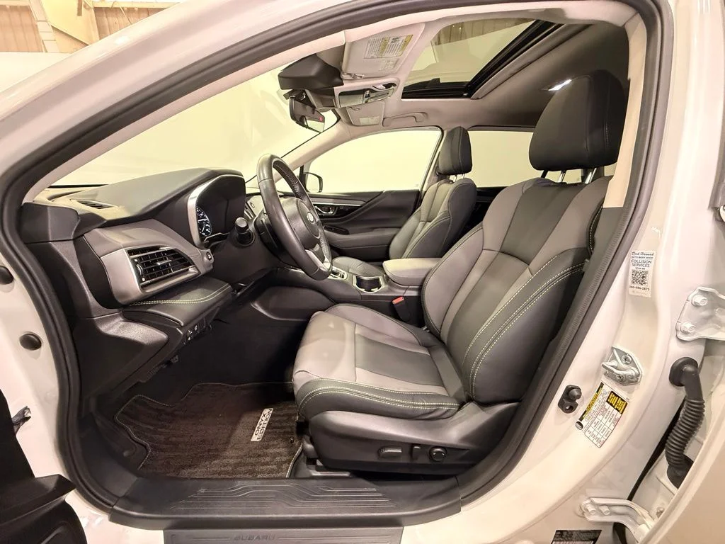 Used 2023 White Subaru Onyx Edition XT image 17