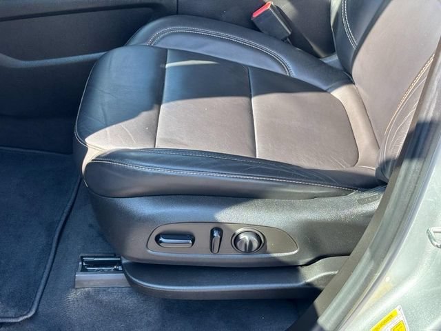 2021 Chevrolet Traverse 3LT - Photo 16