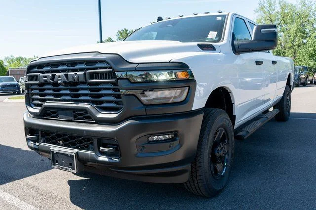 New 2026 Bright White Clear-Coat Exterior Paint RAM Tradesman image 2