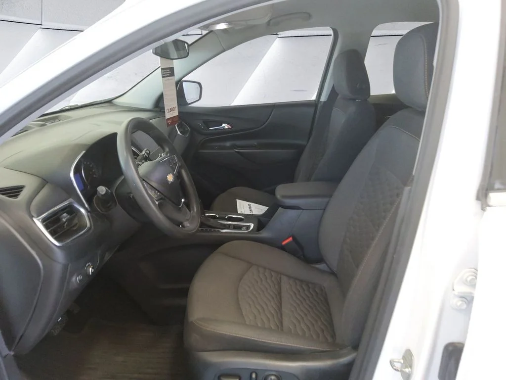 Used 2020 White Chevrolet LT image 7