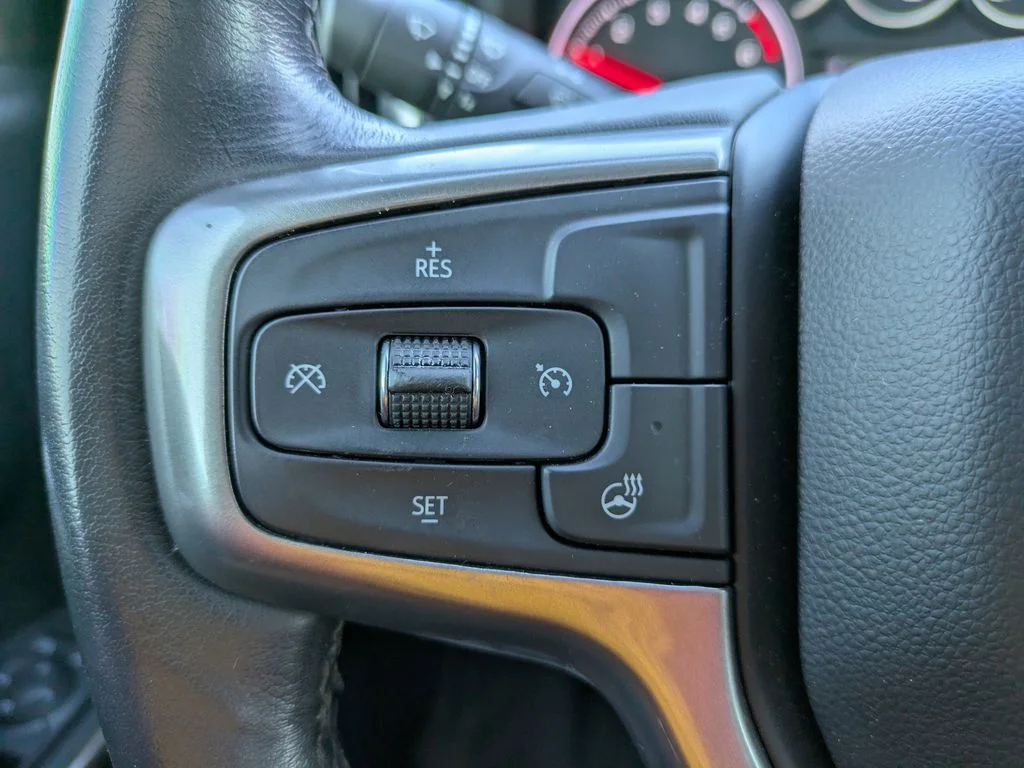 Used 2021 Shadow Gray Metallic Chevrolet LT image 25