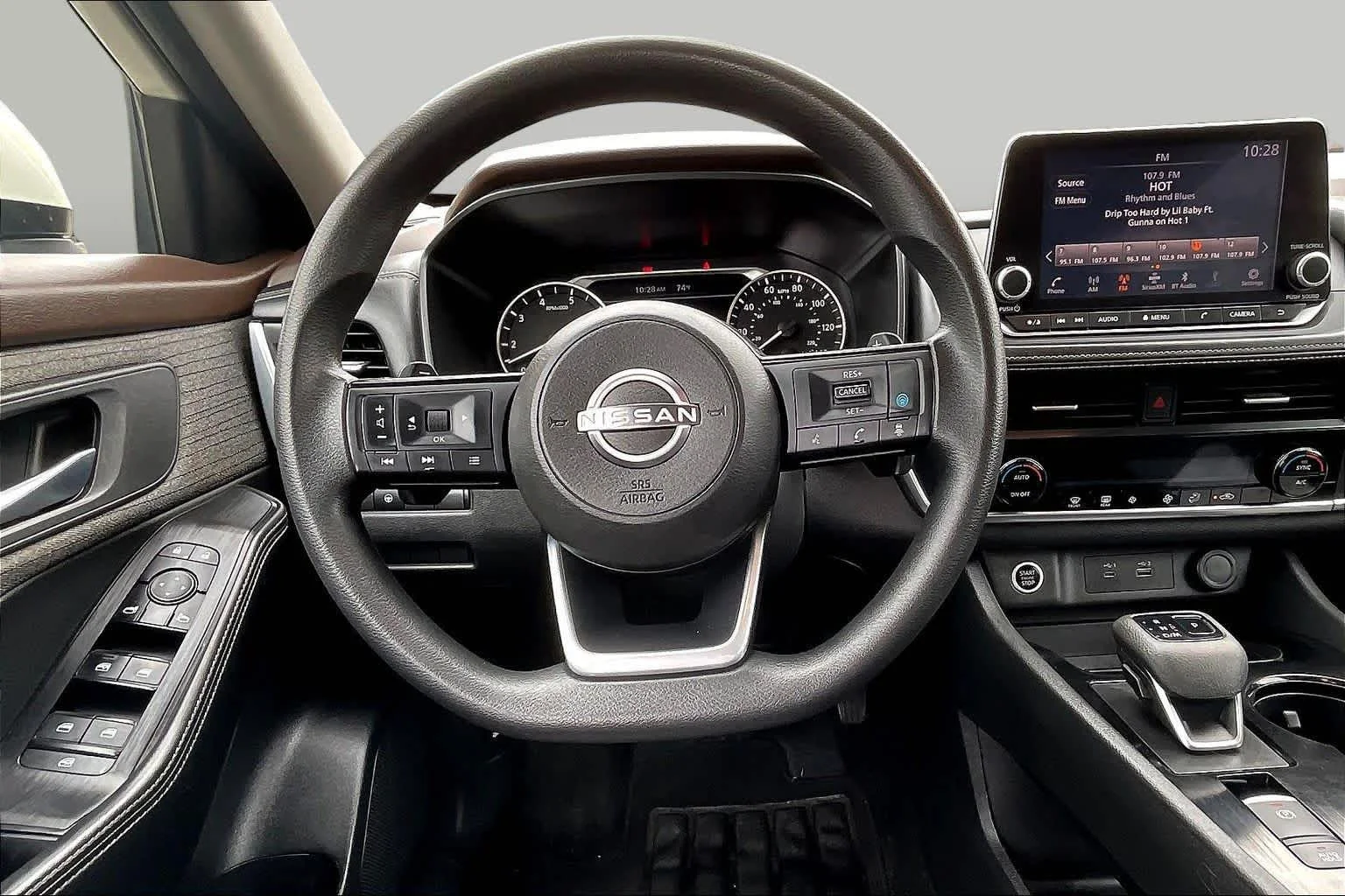 Used 2023 Pearl White Tricoat Nissan SV image 6