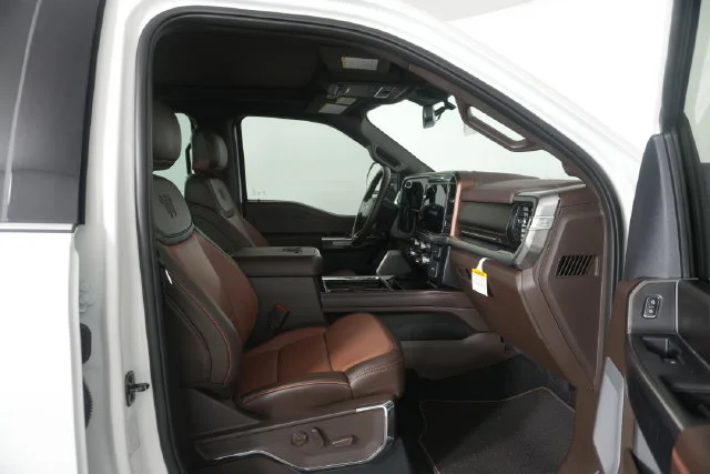 New 2027 Star White Metallic Tri-Coat Ford F-350® King Ranch® image 37
