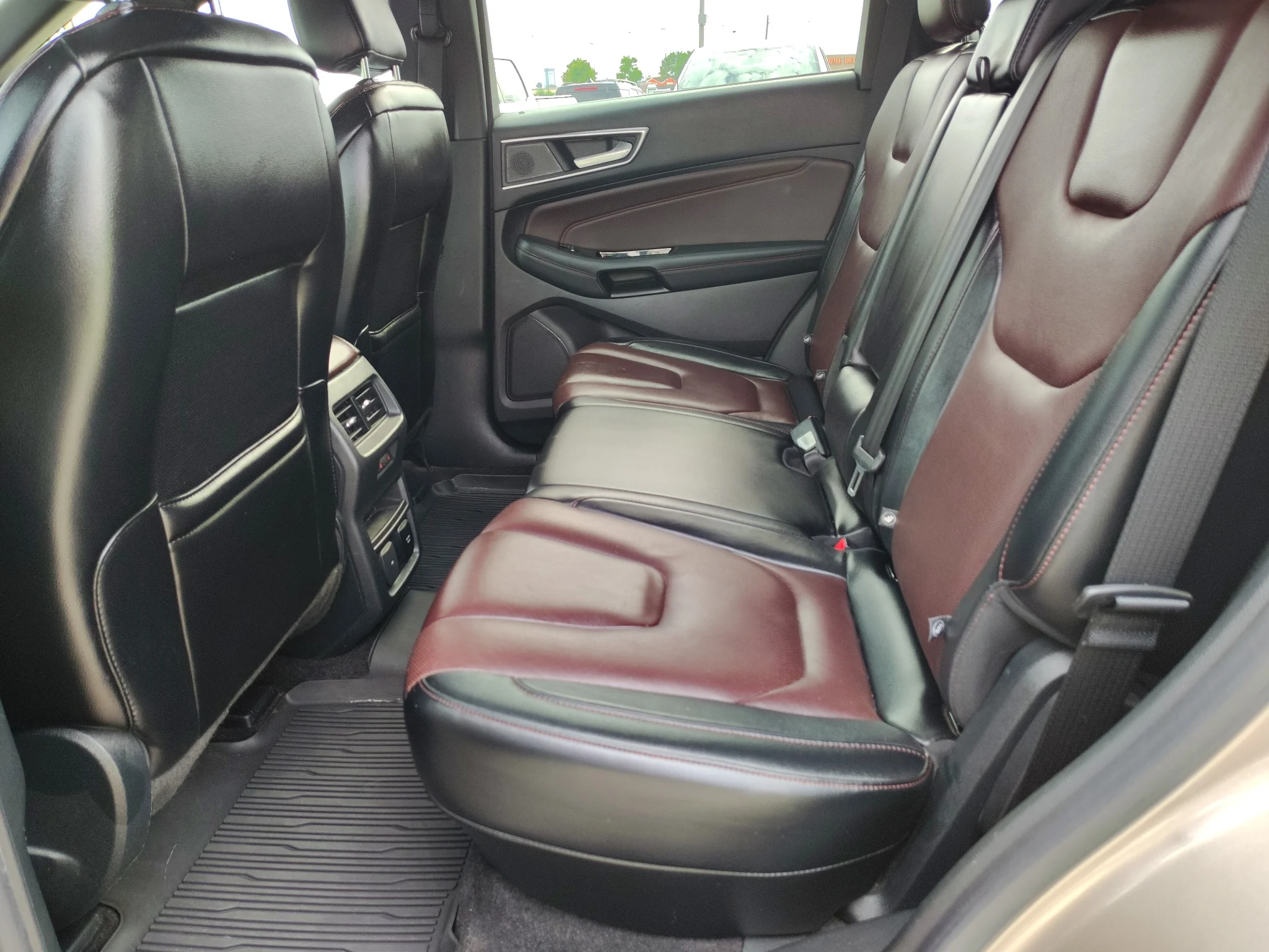 Used 2020 Desert Gold Metallic Ford Titanium image 11