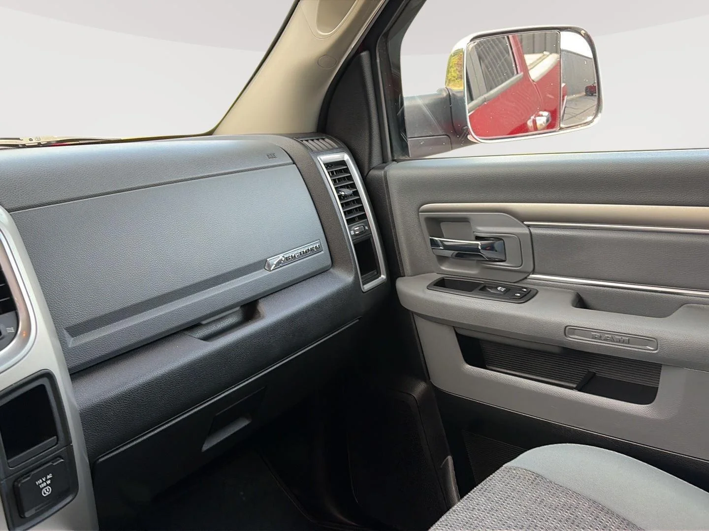 Used 2018 Bright Silver Metallic Clearcoat Ram Big Horn image 26