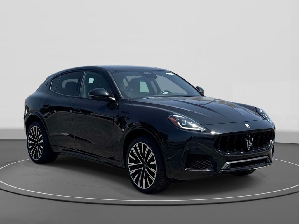 Used 2025  Maserati Modena image 1
