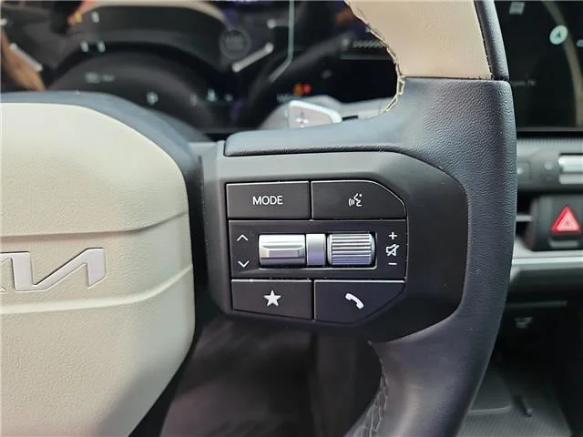 Used 2025 Aurora Black Pearl KIA GT-Line (IVT) image 18