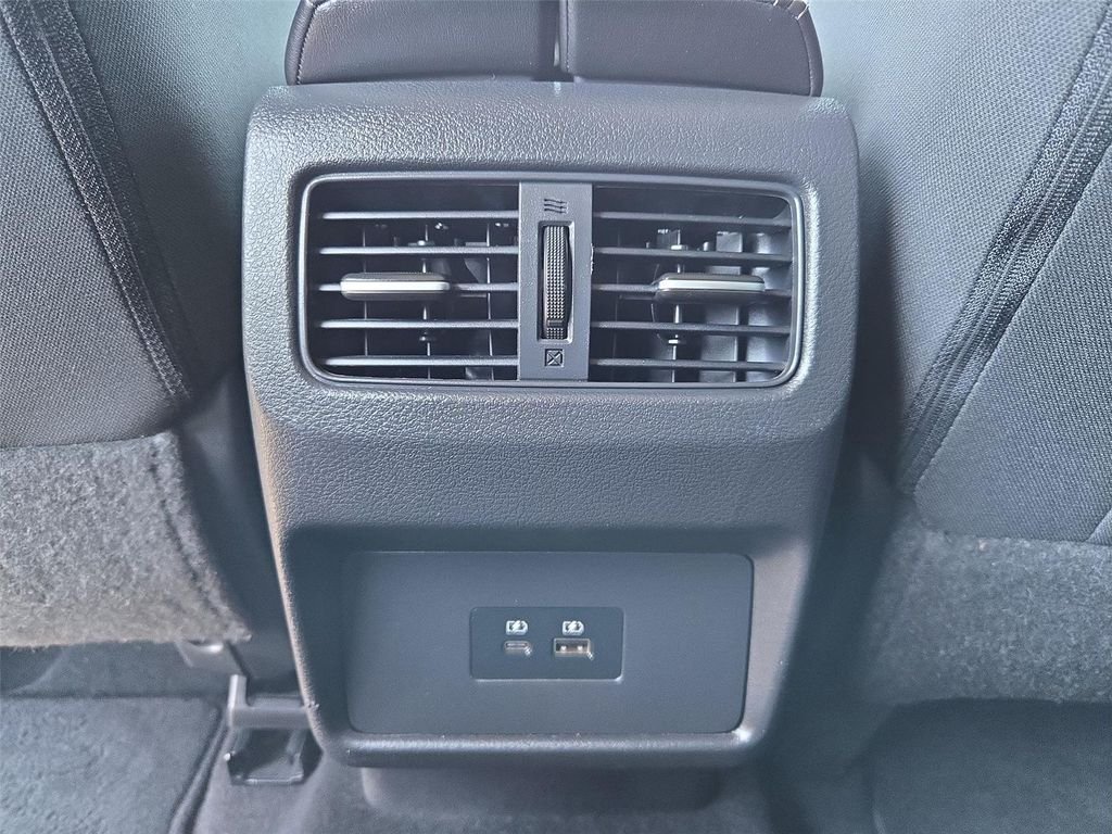2021 Nissan Rogue SV - Photo 13