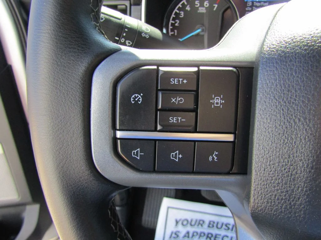 Certified Used 2023 Iconic Silver Metallic Ford XLT image 21