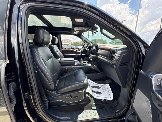 Used 2022 Agate Black Metallic Ford Lariat image 21