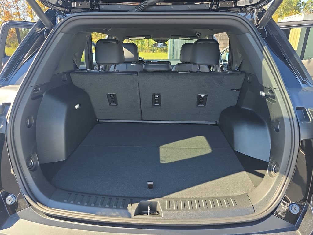 2026 Chevrolet Equinox LT - Photo 12