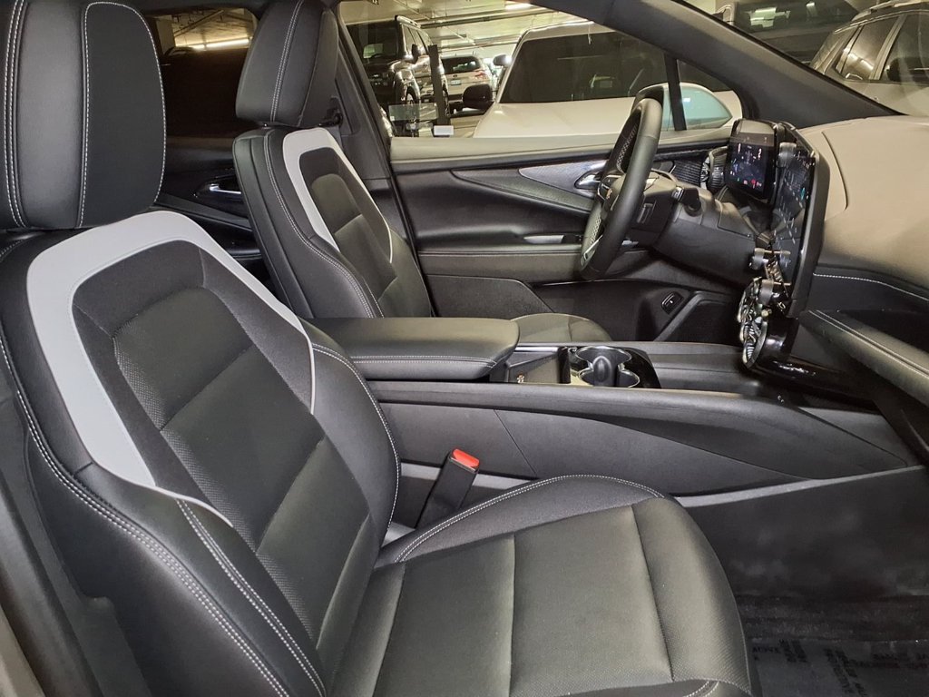 2024 Chevrolet Blazer EV LT - Photo 23