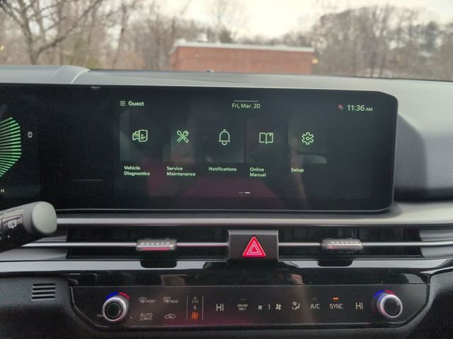 New 2026 Snow White Pearl Kia S image 19