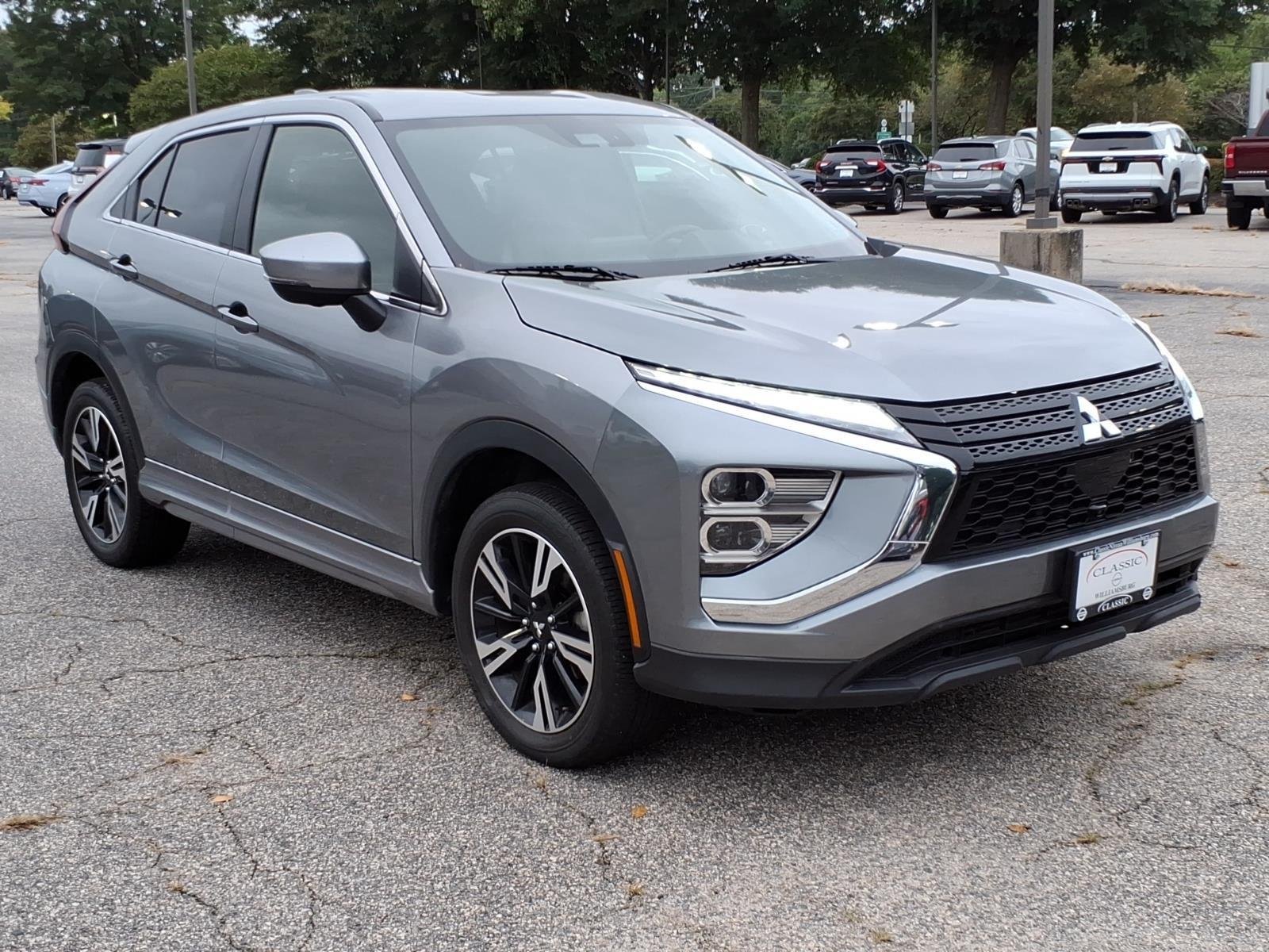 Used 2024  Mitsubishi SEL image 5
