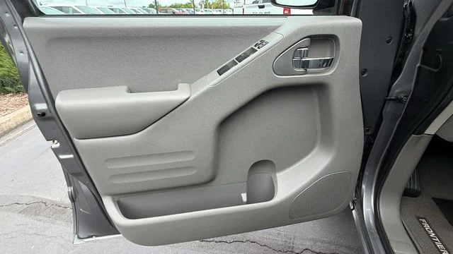 Used 2021 Gun Metallic Nissan SV image 17
