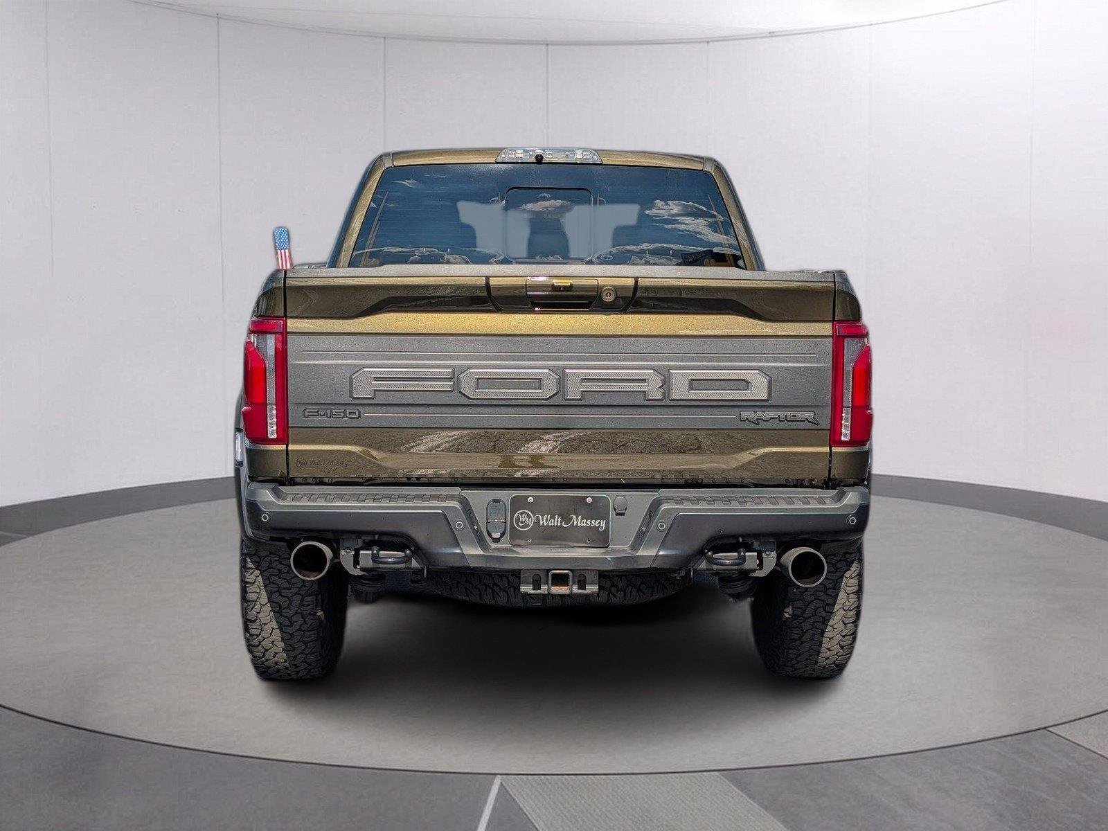 Used 2025 Shelter Green Ford Raptor image 4