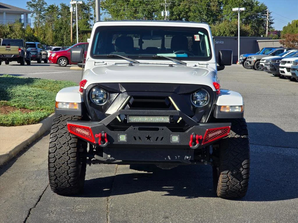 Used 2020 White Jeep Altitude image 20