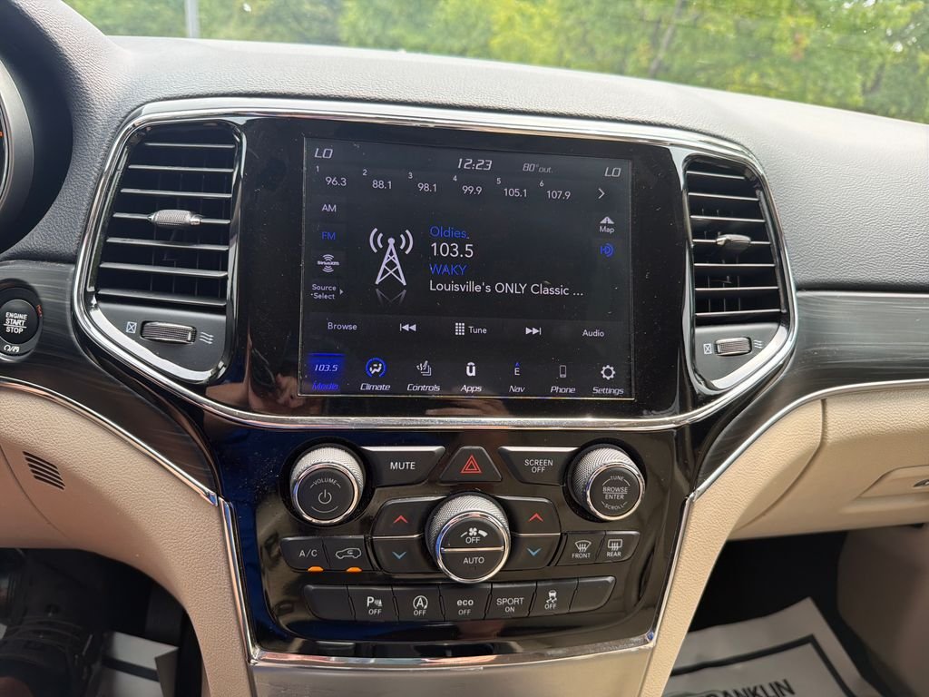 Used 2020 Blue Jeep Limited image 21