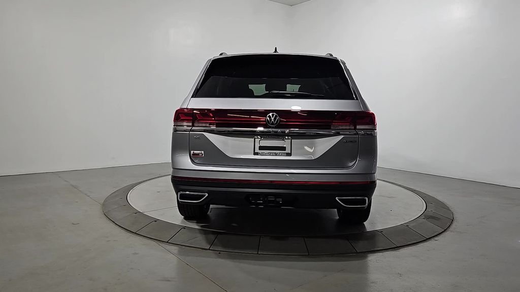 New 2026 Silver Volkswagen SE w/Technology image 4