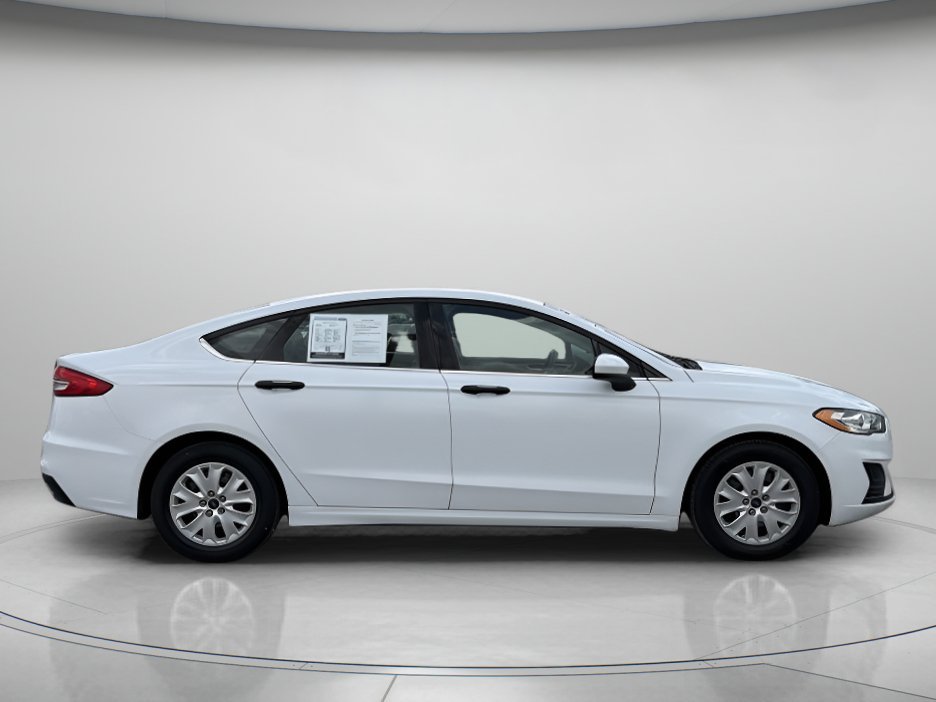 Used 2019 Oxford White Ford S image 2