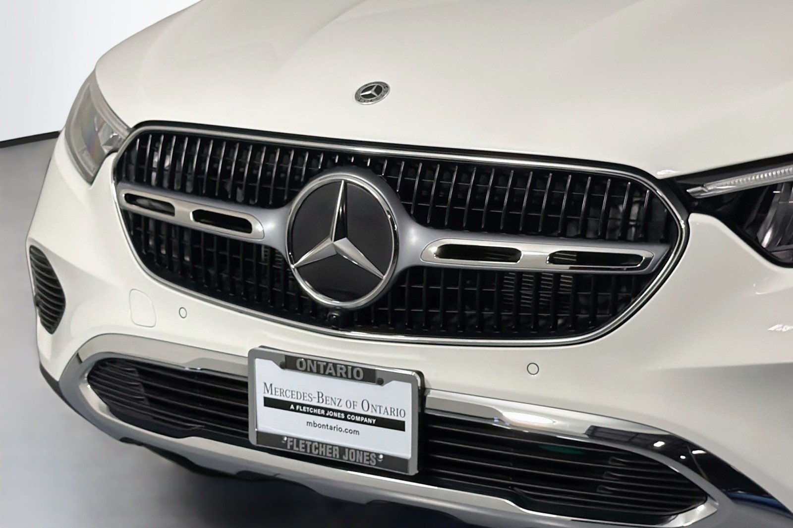 Certified Used 2026 Polar White Mercedes-Benz GLC 300 image 14