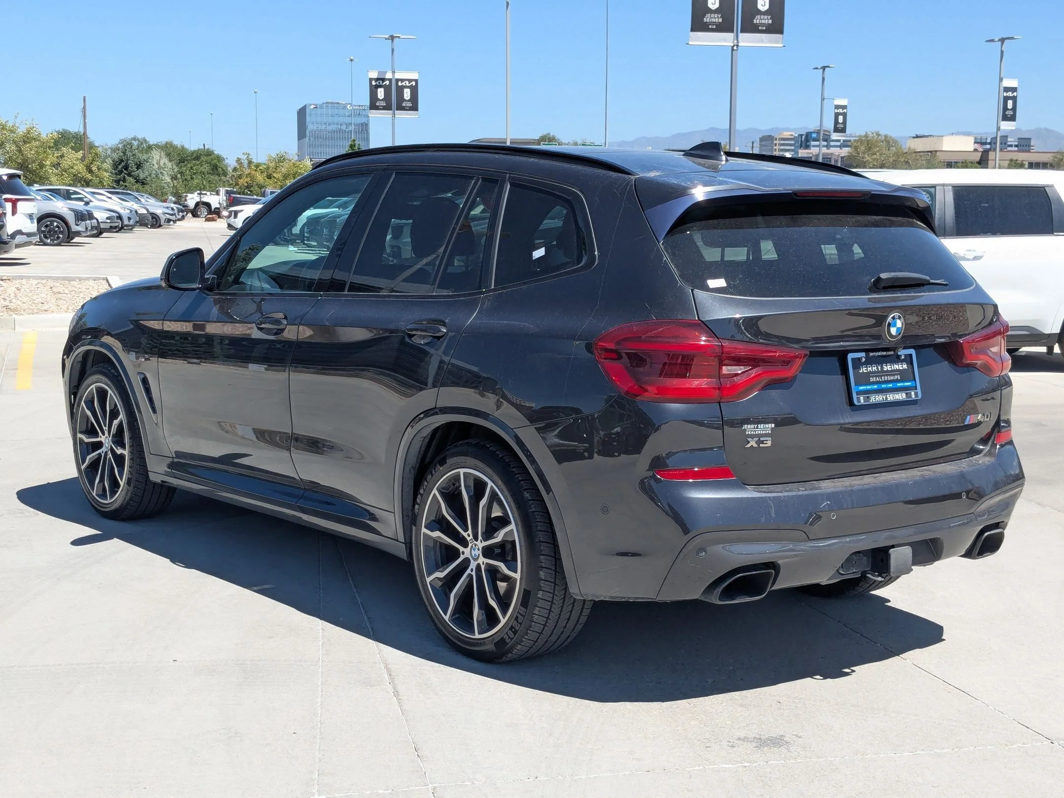 Used 2019 Dark Graphite Metallic BMW M40i image 4