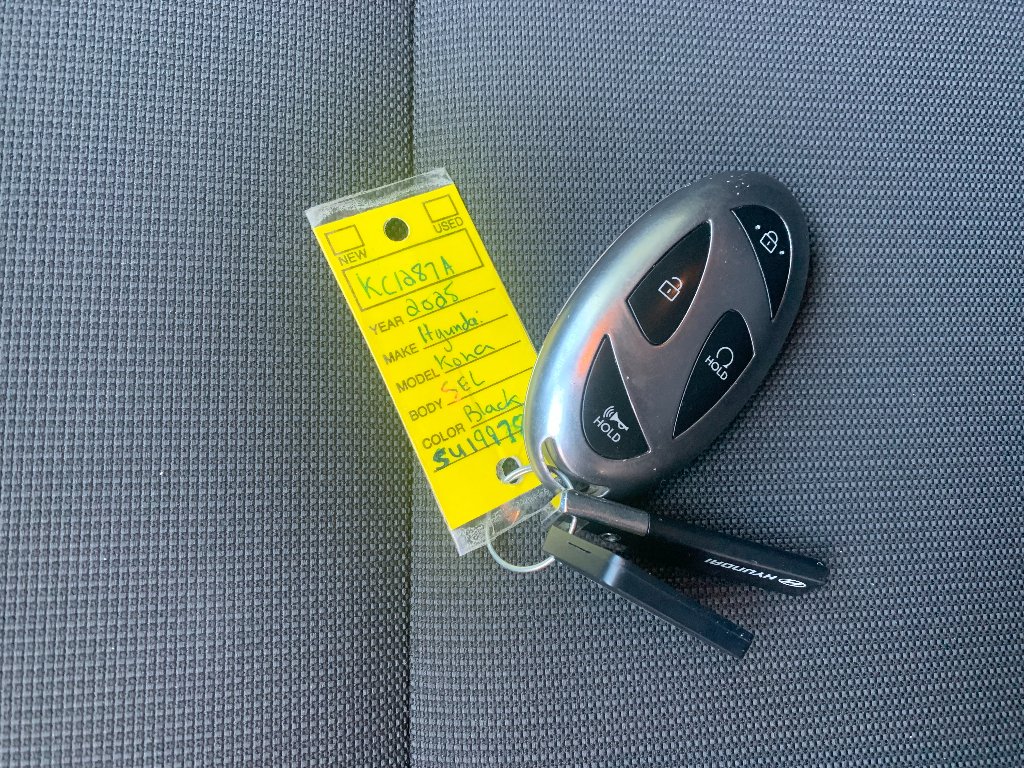 Certified Used 2025 Denim Blue Hyundai SEL image 24