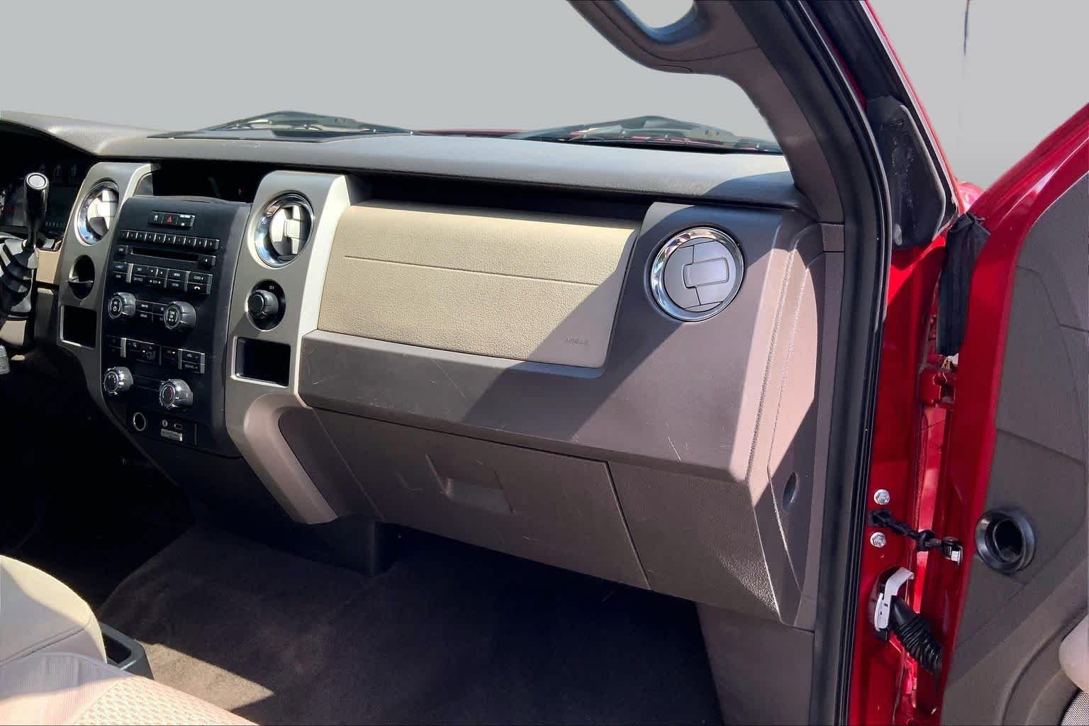 Used 2009 Oxford White Ford XLT image 18