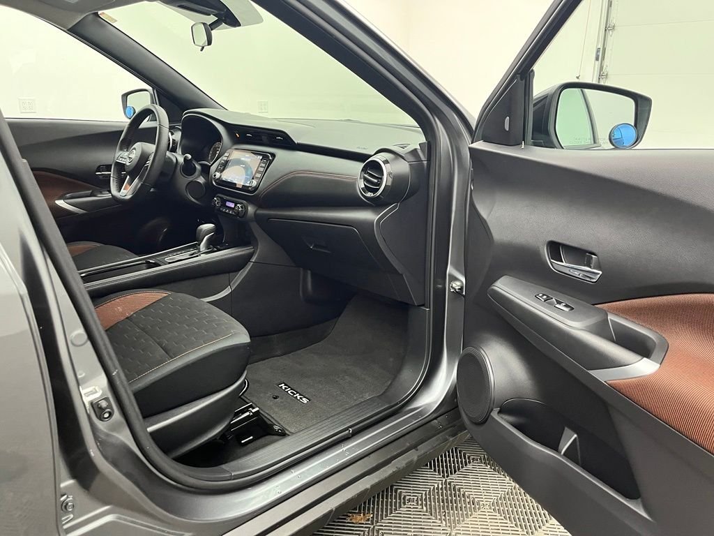 Used 2024 Gun Metallic Nissan SR image 31